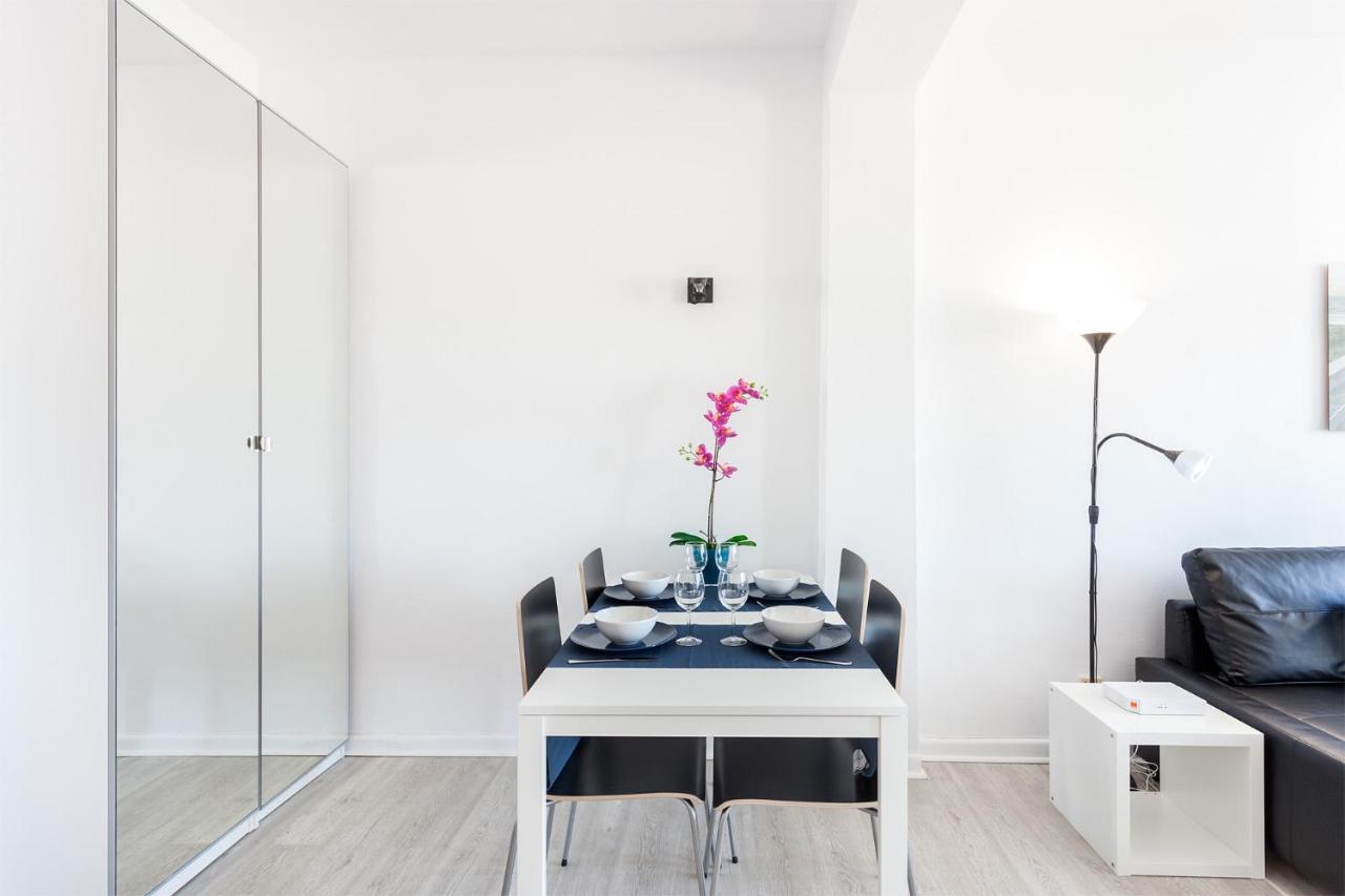 Apartment With Sea View Benalmadena Bagian luar foto